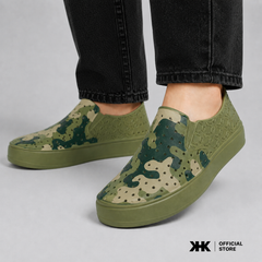 KHKSHOES ONE - GREEN CAMOU LIMITED รองเท้ายาง EVA Shoes กันน้ำ เบาสบาย