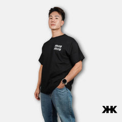 KHK T-Shirt เสื้อยืดสีดำ พิมพ์ลาย กาเมกาเม