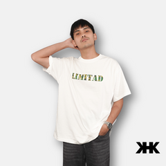 KHK เสื้อยืด สีขาว พิมพ์ลาย LIMITAD